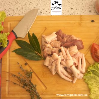 Menudencia Picada de Pollo x Libra