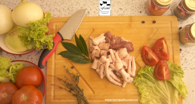 Menudencia Picada de Pollo x Libra