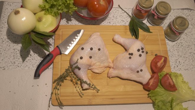 Pierna Pernil de Pollo con rabadilla x libra