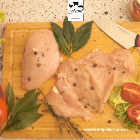 Filete de Pechuga de Pollo x Libra