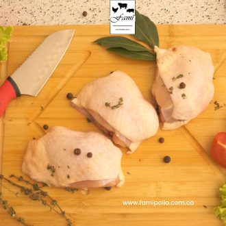 Muslos de Pollo Marinado x libra