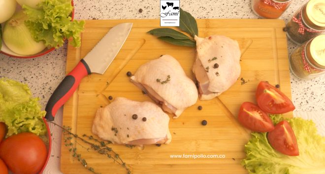 Muslos de Pollo Marinado x libra